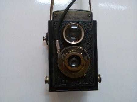 Ретро фотоапарат Voigtlander Brillant Germany