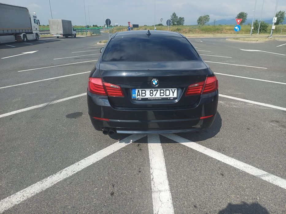 BMW Seria 5 2010 — imagine 2