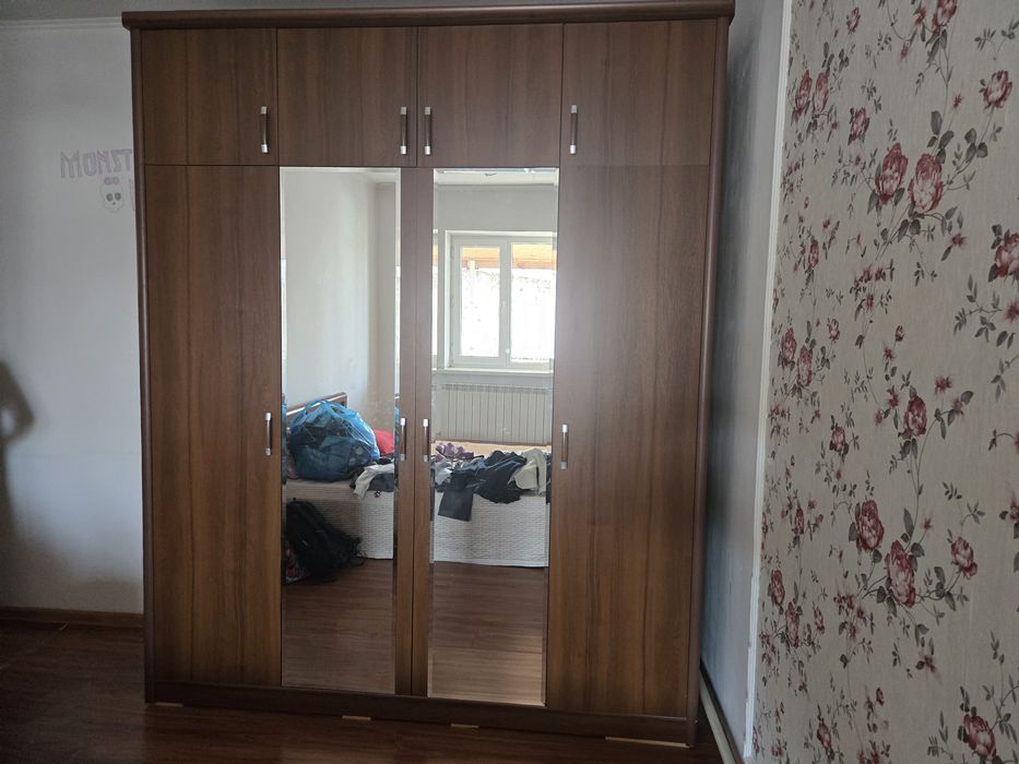 Гарнитур, кровать, прихожая