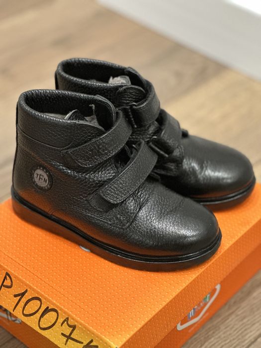 Продам полуботинки