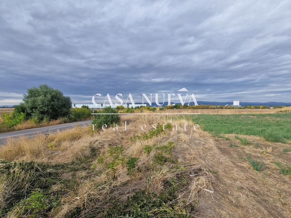 Парцел в с.Равно поле, София