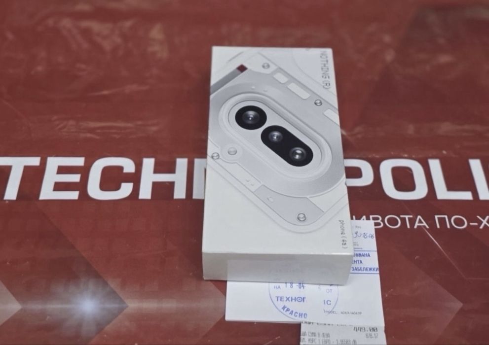 КАТО НОВ 256GB Nothing Phone 4a 5G Гаранция Технополис 2028г. White
