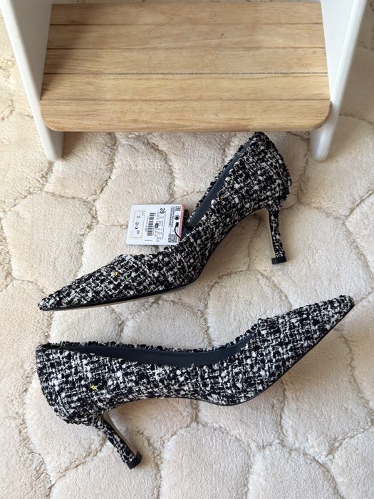 Обувки от букле Zara