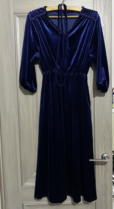 Вечерние платья.