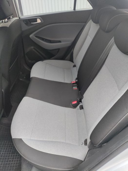 Hyundai i20 Black Line 1,25 /85CP 2015(octombrie) 6900€ ușor negociabil. Se vinde deoarece am trecut la Hyundai hibrid!