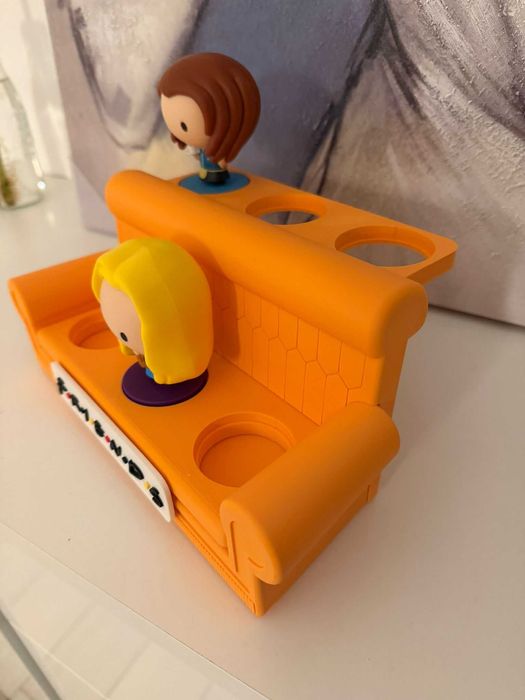 Canapea pentru figurine din colectia McDonalds Friends