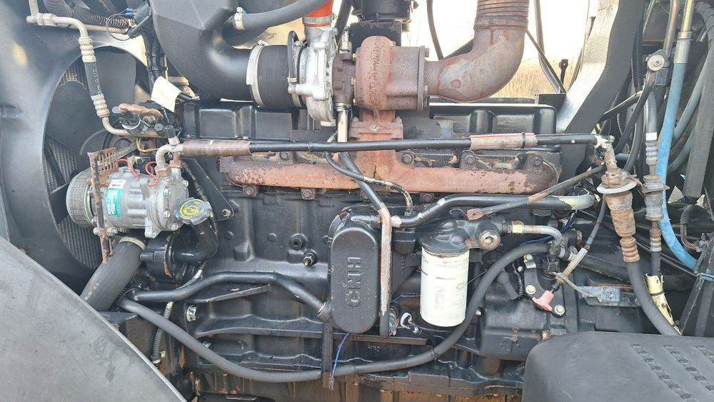 New Holland Tm 190 de 225 cai Targoviste • OLX.ro