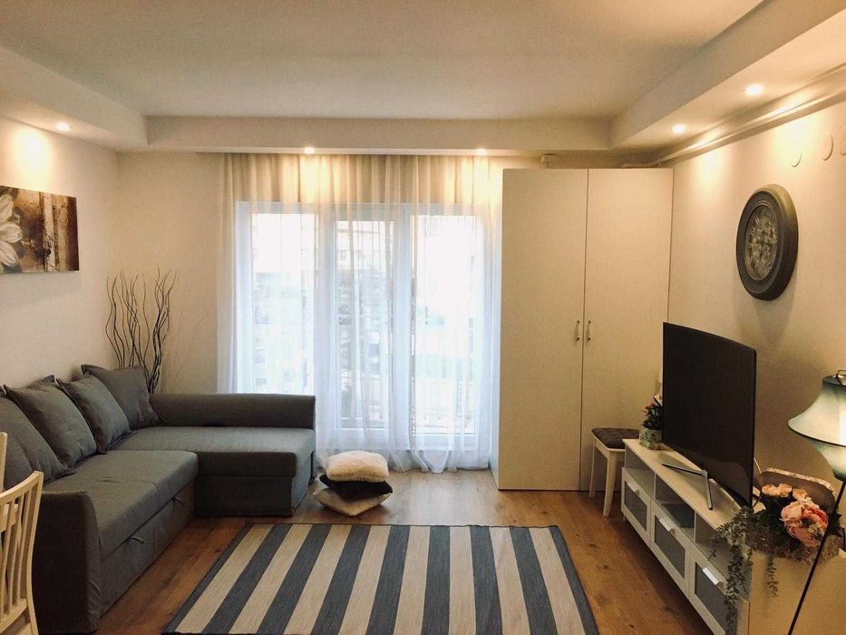 Apartament 2 camere de inchiriat complex Cosmopolis