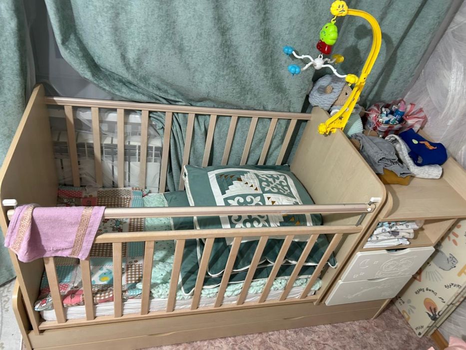 Детская кровать б/у