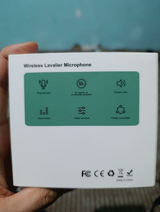 Simsiz petlichka mikrofonlar zaryadlovchi qutisi bilan

Toza va sifatl