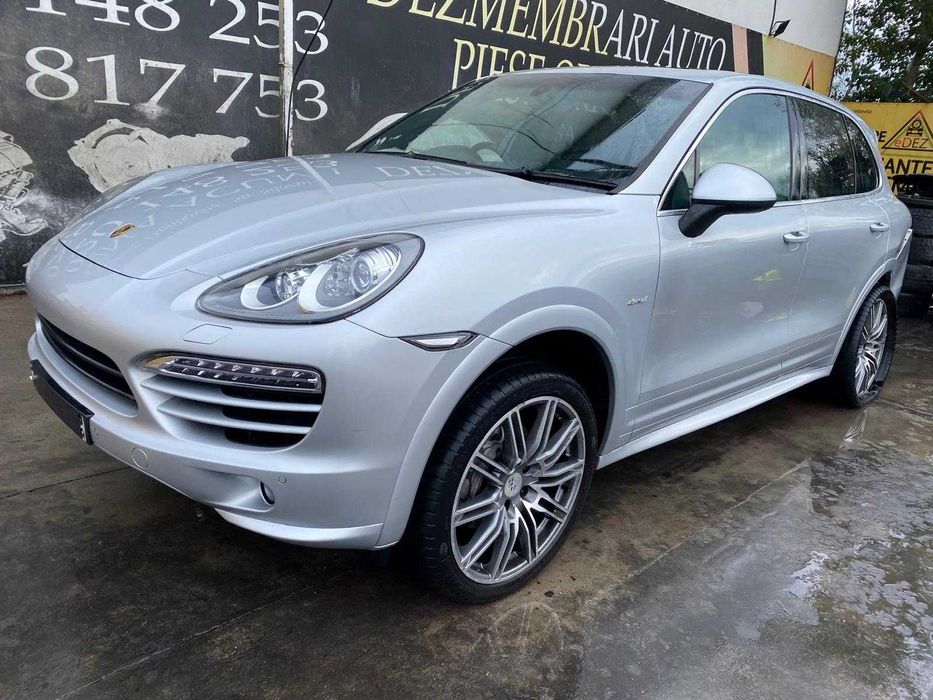 Dezmembrez Porsche Cayenne 3.0 TDI CRCA 245CP/CAYENNE GTS / AIRMATIC /