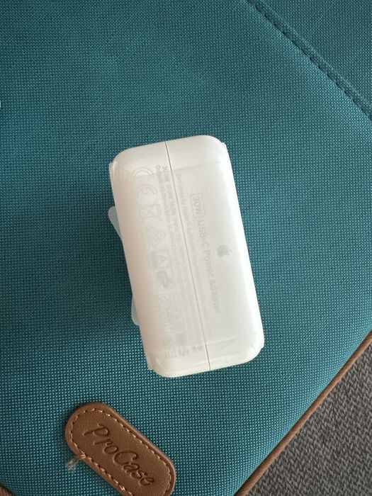 адаптери за Apple