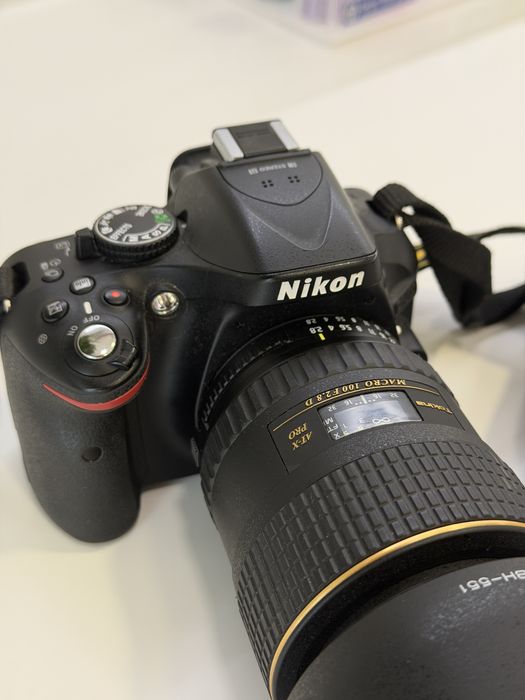 Nikon D5200 + Obiectiv TOKINA Macro 100mm, f 2.8