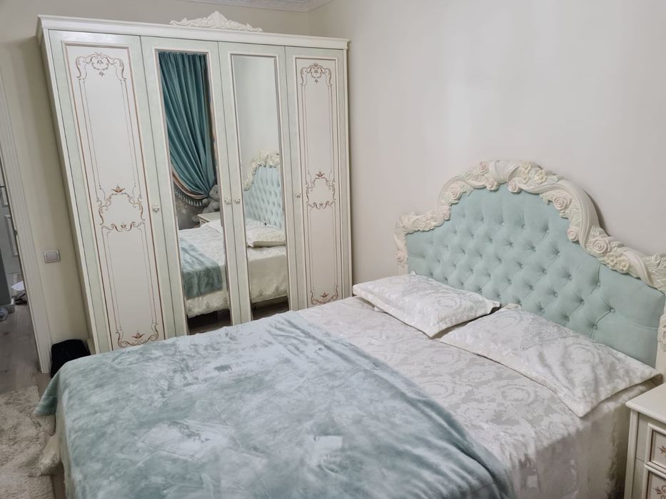 Женская мебель для спальни