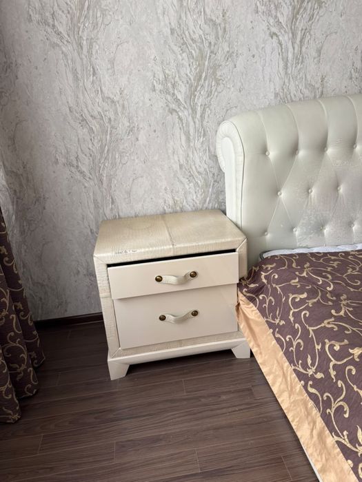 Продам спальные гарнитуры