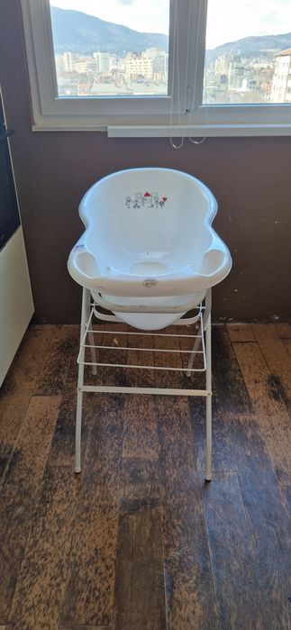 Ваничка със стойка