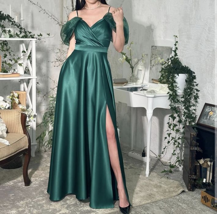 Платье вечернее женское