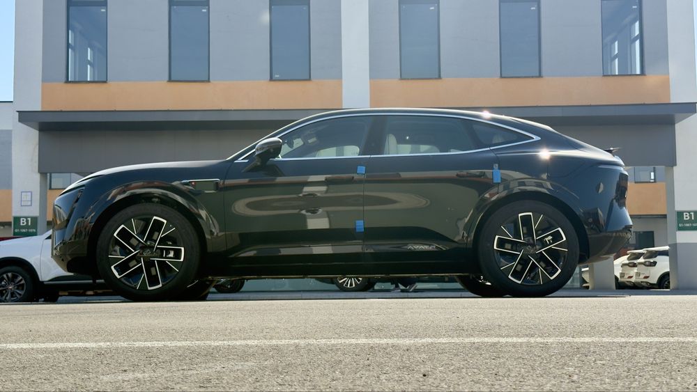 Avatr 11 EV 630 km Yangi premium elektromobil