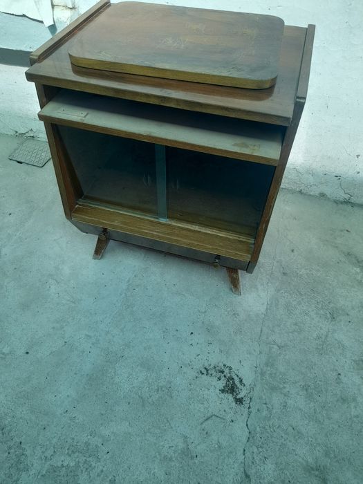 Тумбочка под телевизор