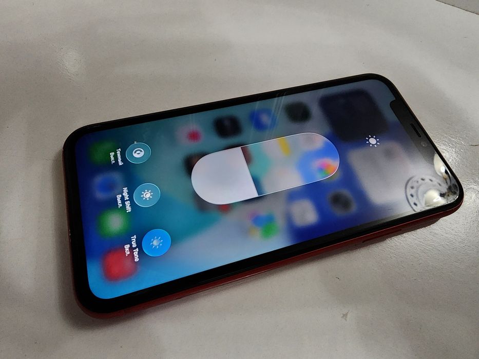 Iphone 11 Reed 64GB Bat 80% Ideal