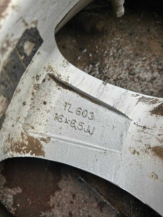 Шины на легковой автомобиль