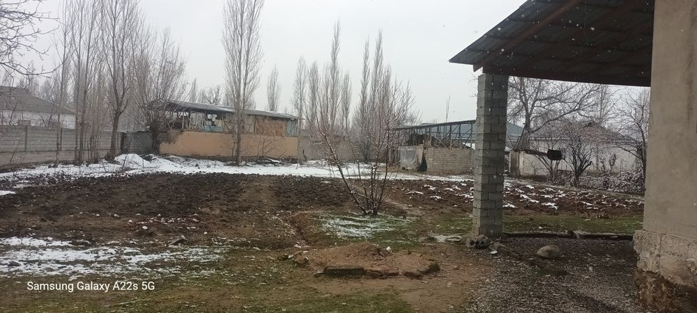 Уй сотилади 18 сотик