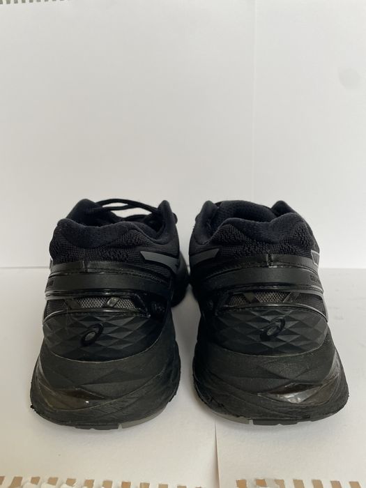 Asics gel  negrii