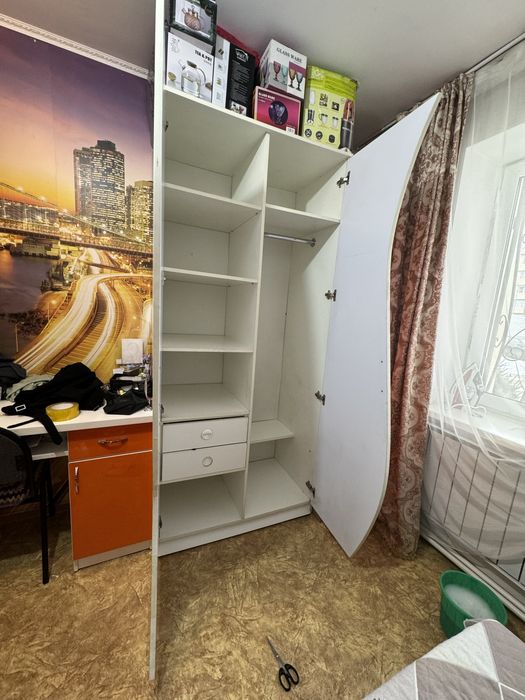 Шкаф и парта комплект