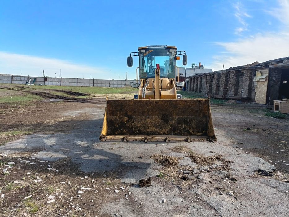 Продаётся погрузчик