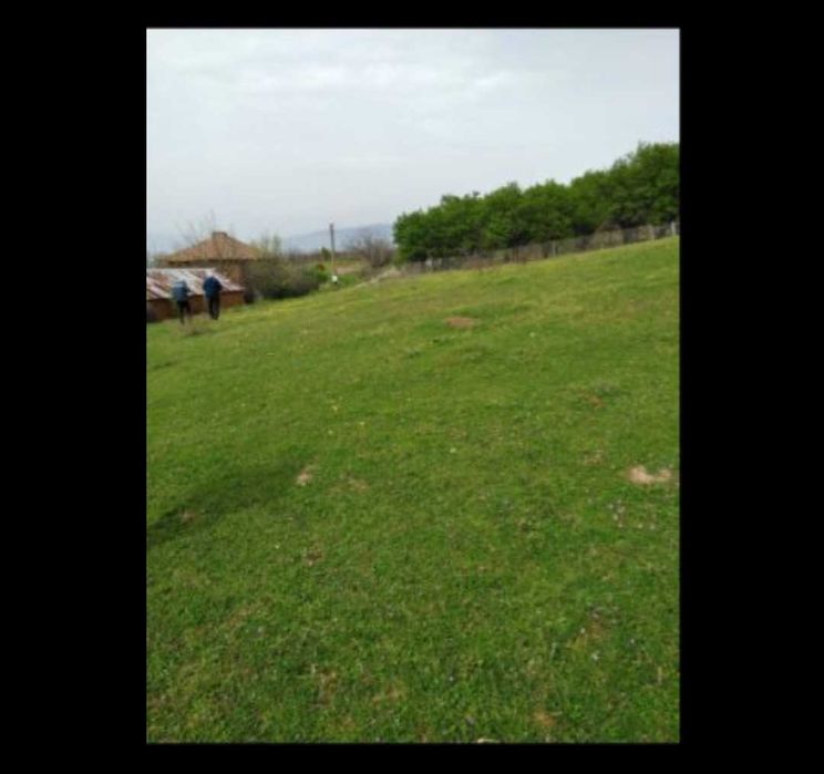 Парцел в с.Хотово 550 кв.м и къща