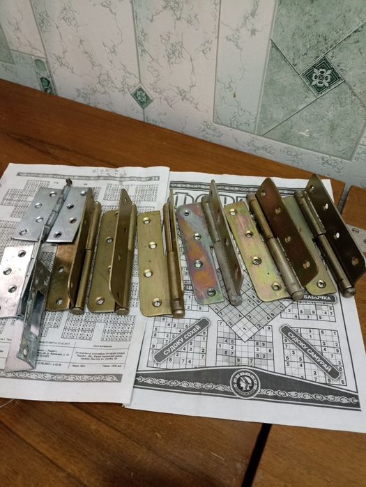 петли дверные, или навесы для дверей