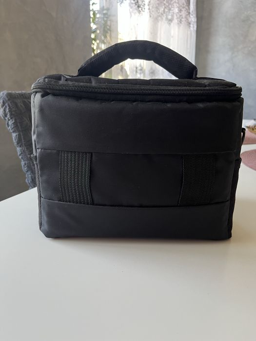 Камера Canon M50