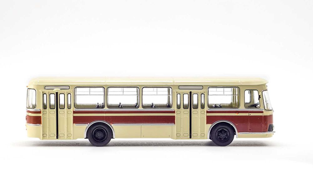 АвтобусЛИАЗ-77М, фирмы MODIMO из серии НАШИ АВТОБУСЫ, масштаб 1:43