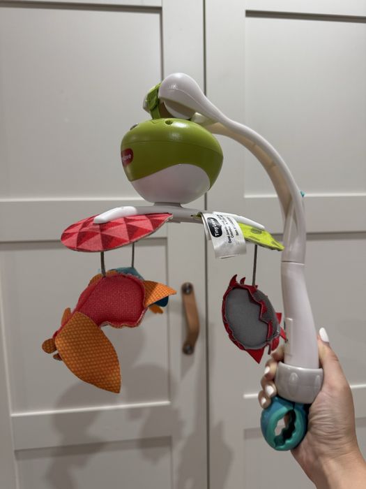 Въртележка за бебешко легло tinylove