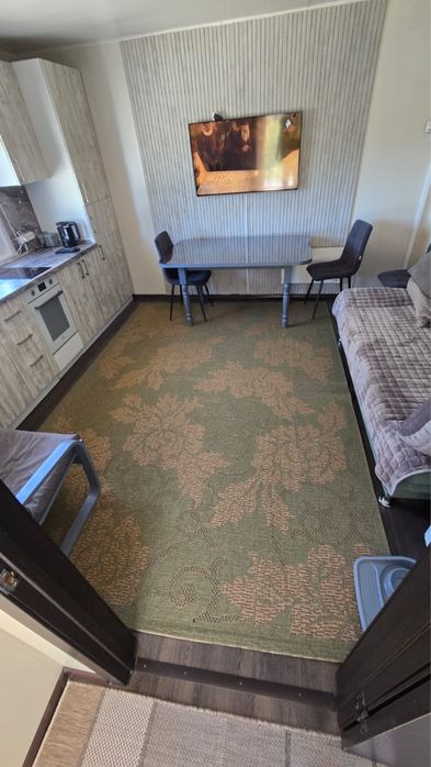 Продам палас 2,4*3,4м