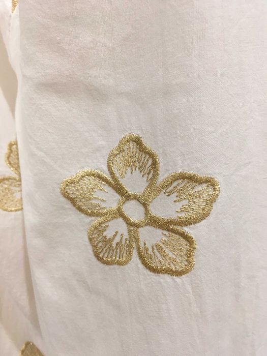 New Star Italy риза с бродирани златни цветя