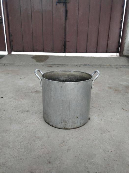 Кастрюля алюминевая