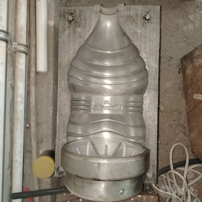 6 va 10 L qolp sotiladi brendi va etiketklari bilan