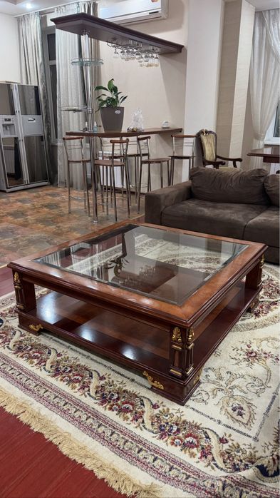 Журнальный столик