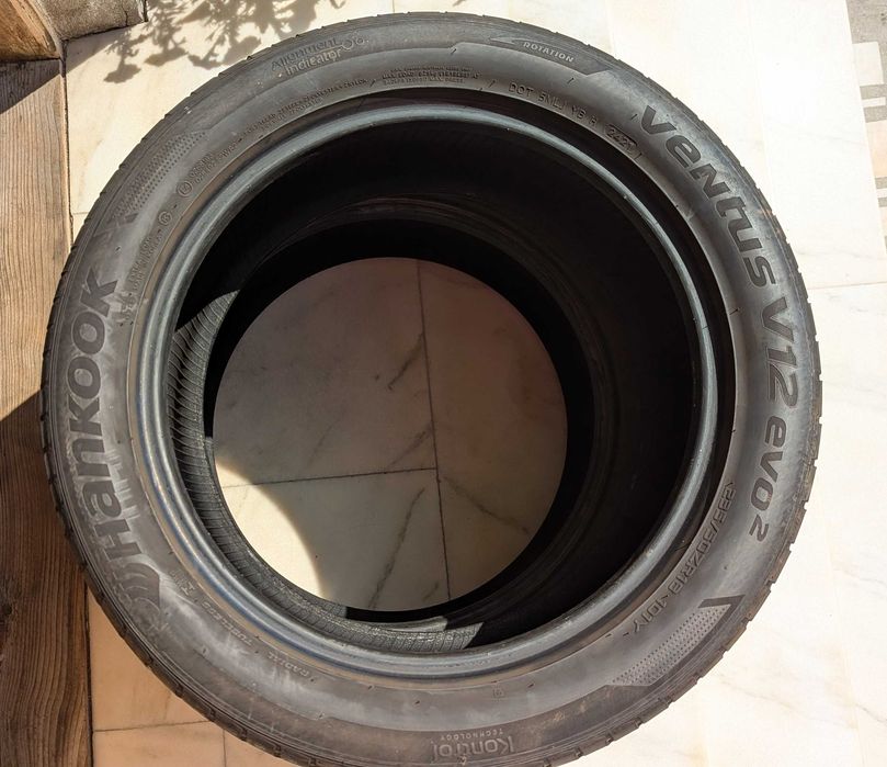 2 anvelope vara 235/50/18 Hankook
