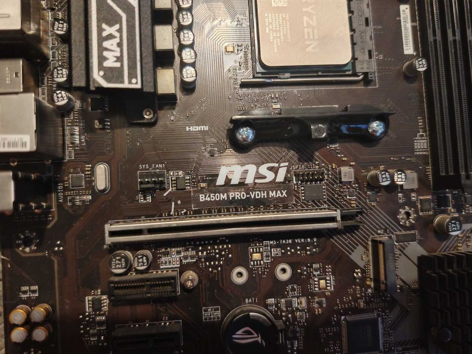 MSI B450M PRO-VDH MAX + AMD Ryzen 7 3700X 8-Core + Охладител