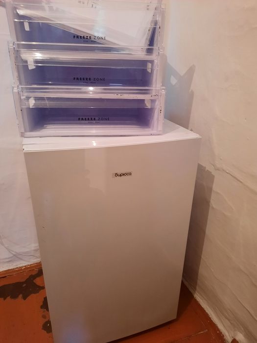 Продам морозильник Бирюса.
