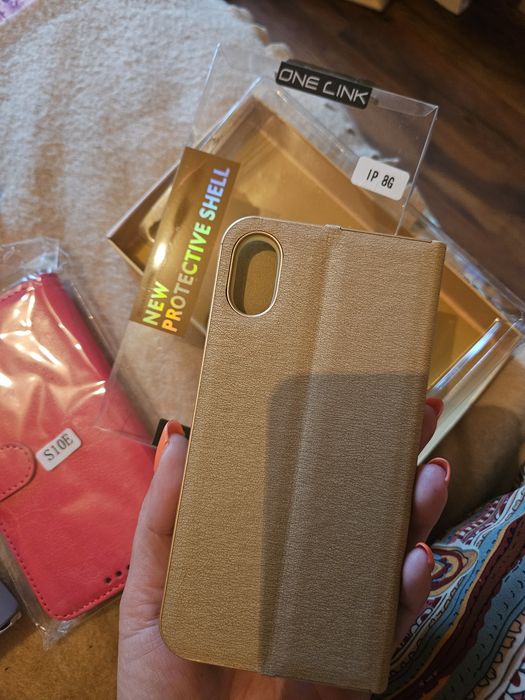 Протектор/ кейс за IPhone 8G цвят Gold