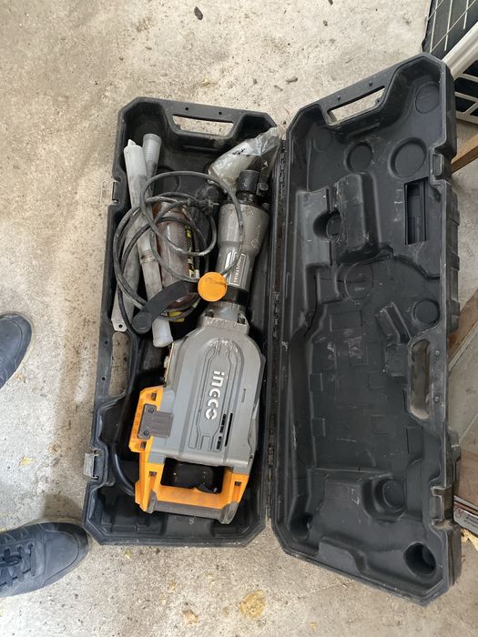 Перфоратор отбойник