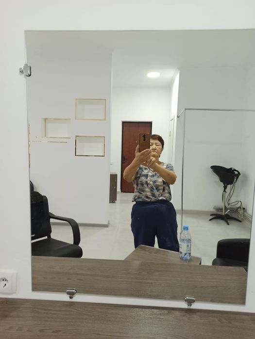 Продаю зеркала для салона красоты