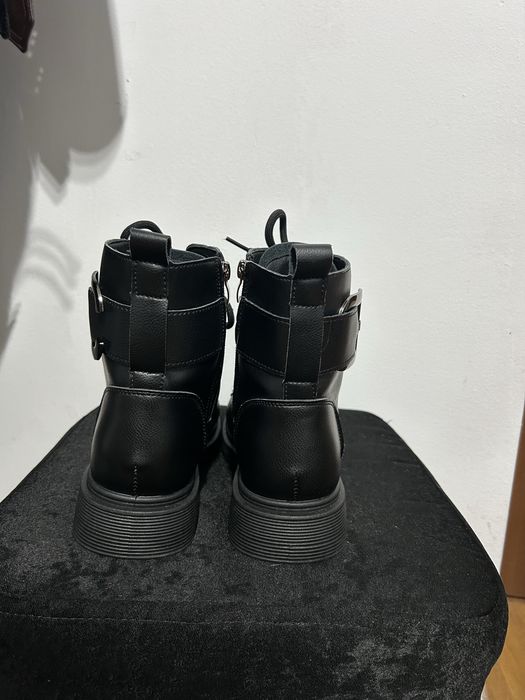 Ghete de damă îmblănite