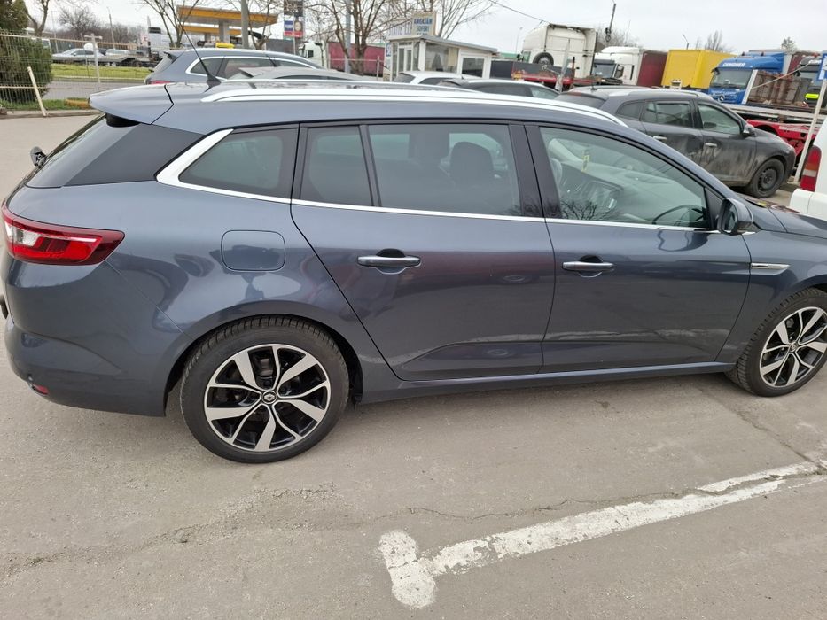 RENAULT Megane 2020 — imagine 2
