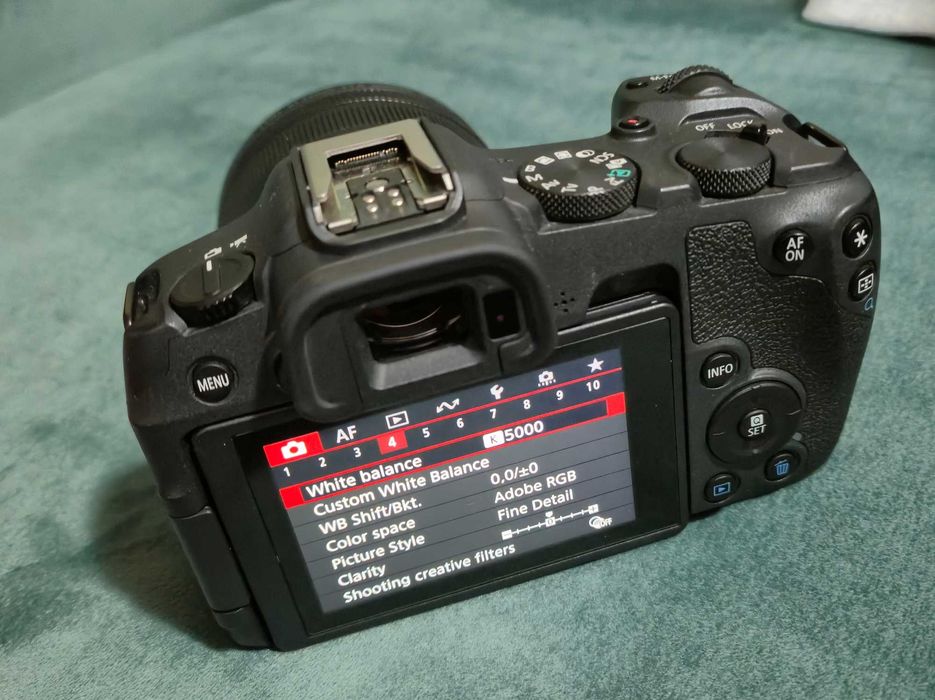 Canon Eos R8 Full frame