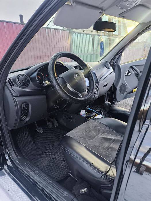 Продам Гранту 2024 года