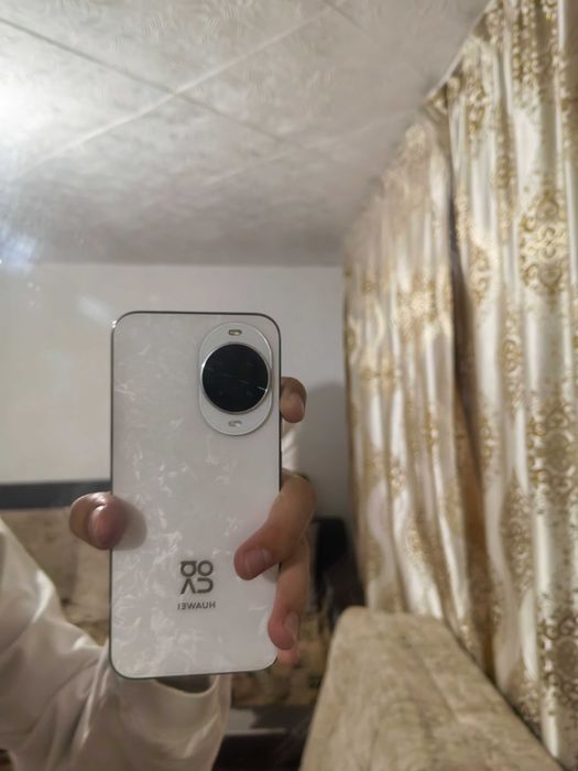 Обменяю Huawei nova 14